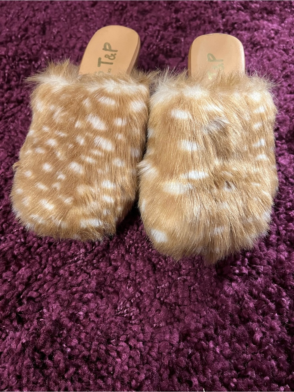 Fawn Print Fluffy Wedge Shoes, Size 6